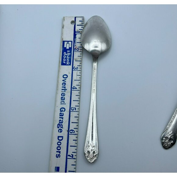 Holmes‎ & Edwards LOVELY LADY Soup Spoons Silverplate Lot of 2 IS Vintage - Picture 9 of 9